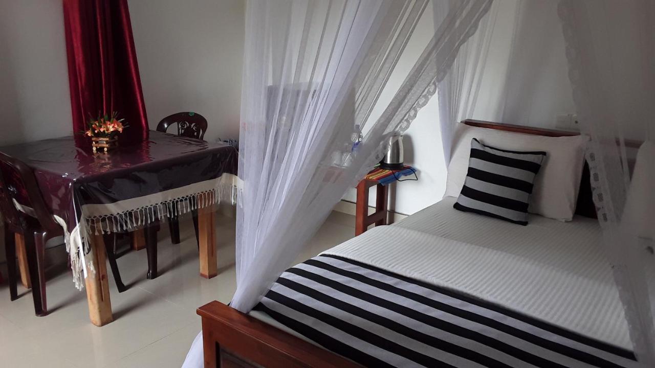 Little Paradise Homestay เอลลา ภายนอก รูปภาพ