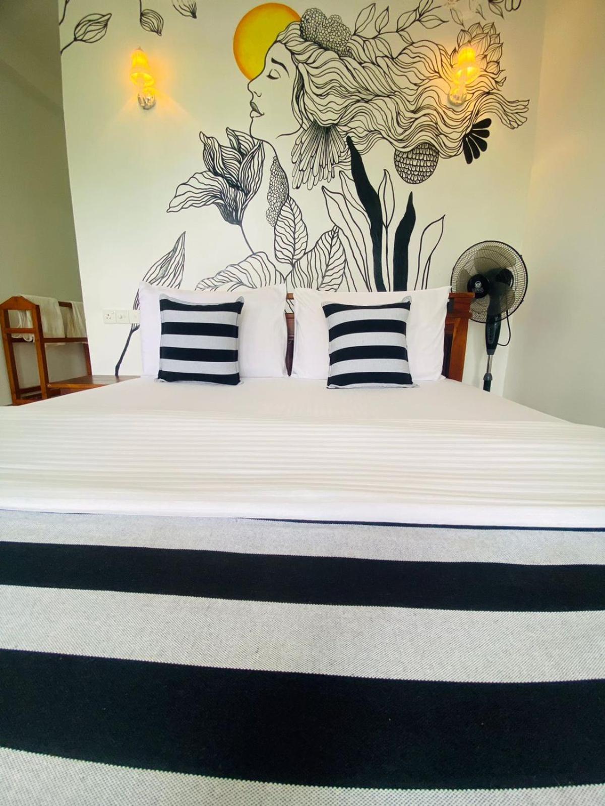 Little Paradise Homestay เอลลา ภายนอก รูปภาพ