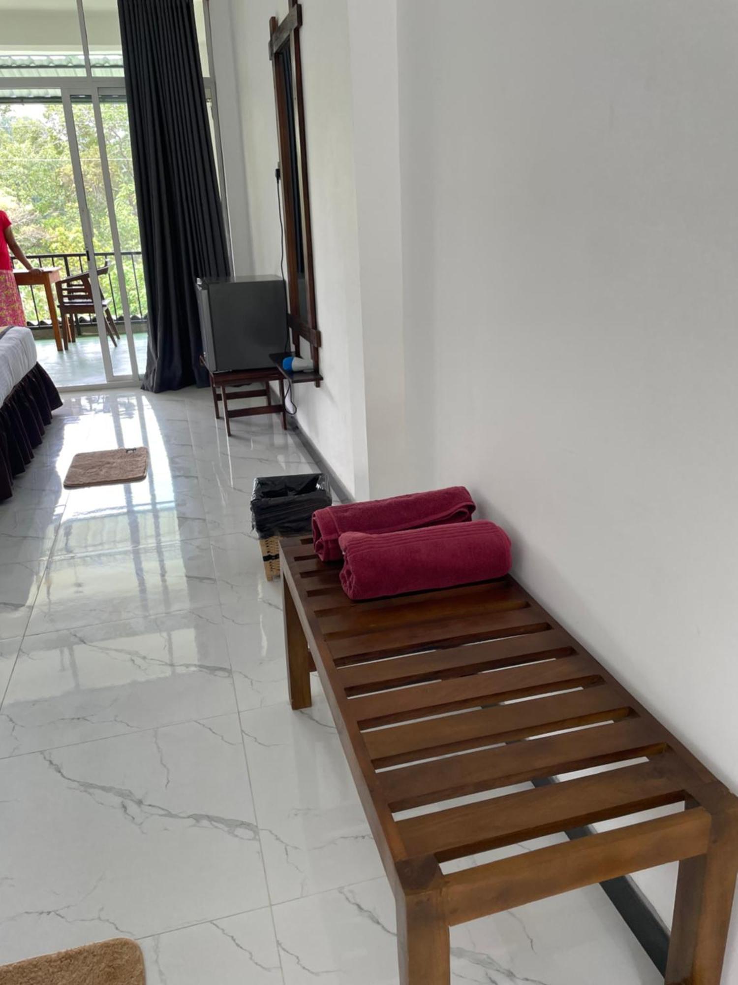 Little Paradise Homestay เอลลา ภายนอก รูปภาพ