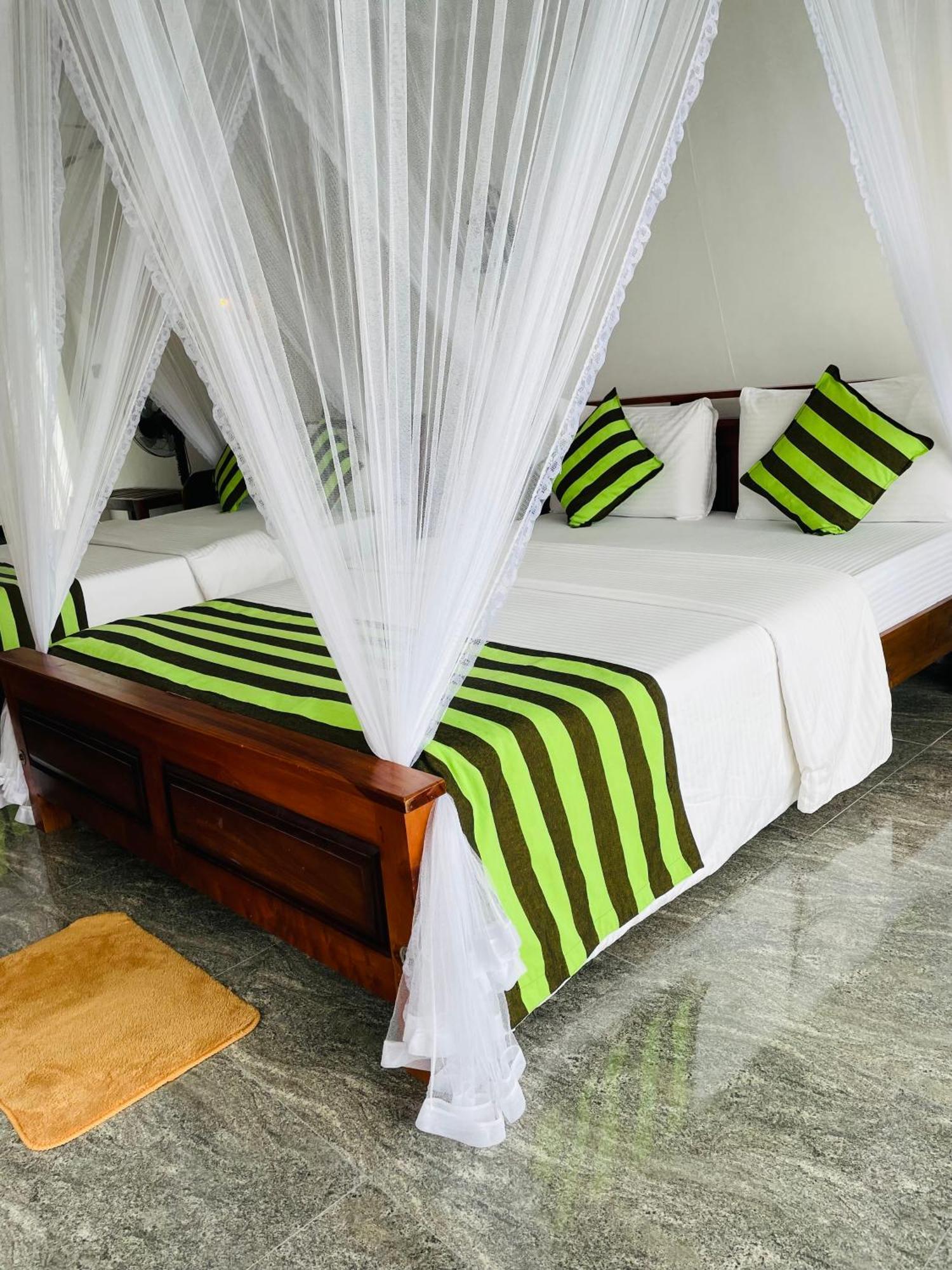 Little Paradise Homestay เอลลา ภายนอก รูปภาพ